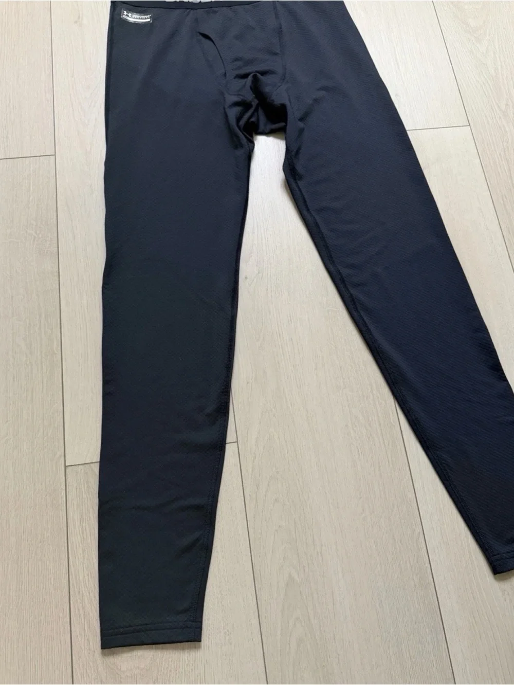Under Armour Men’s Black Compression Base Layer Leggings